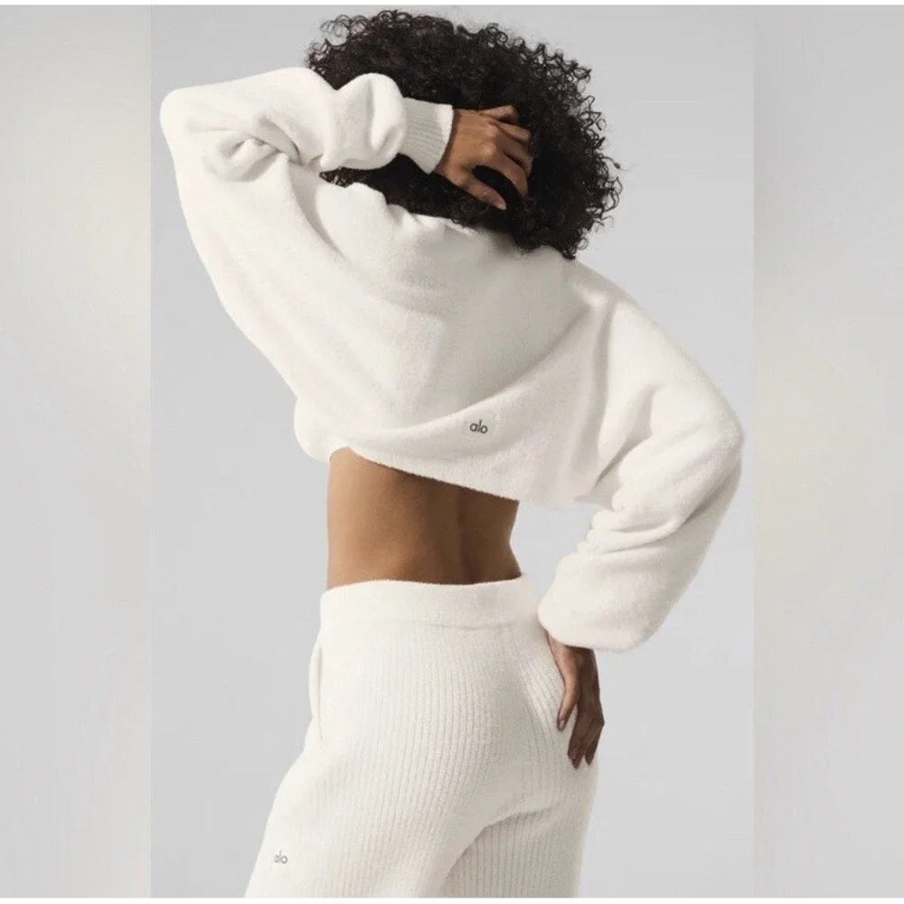 Alo Yoga Snuggle Up Sweater Shawl Ivory One Size
